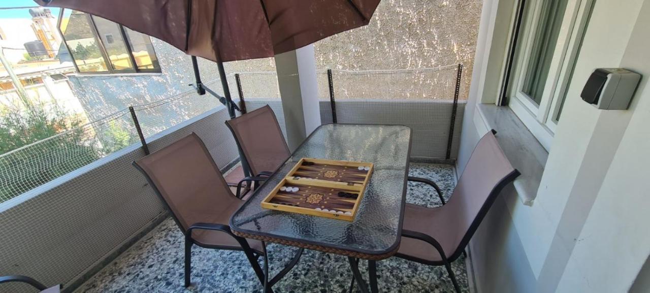 Μοντέρνα Εξοχική Κατοικία Στην Κωμη Komi  Dış mekan fotoğraf